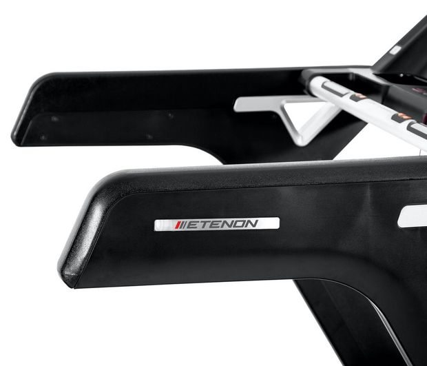 V8 Etenon - Detalle pasamanos